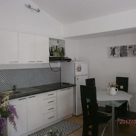 סאמובור Apartments Paradiso מראה חיצוני תמונה